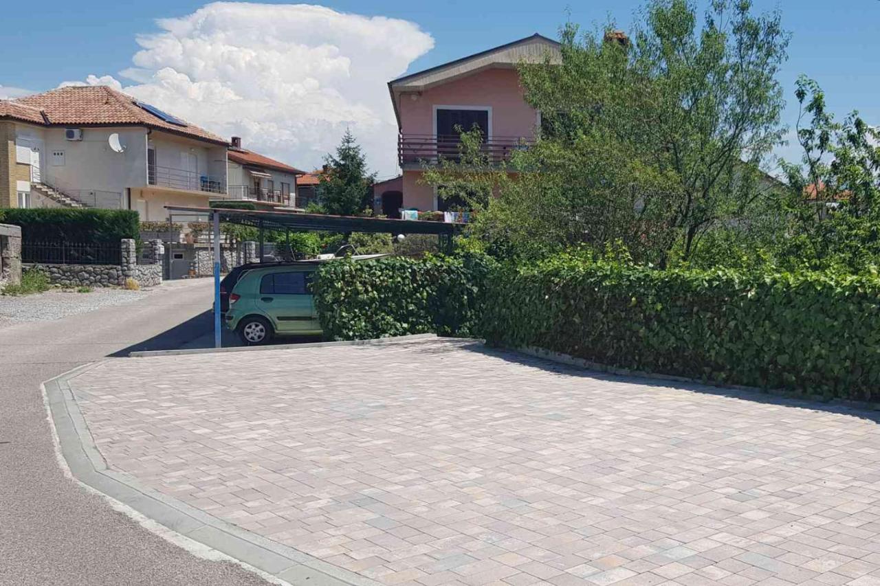 Apartments Marinici Rijeka - With Private Parking Exterior photo